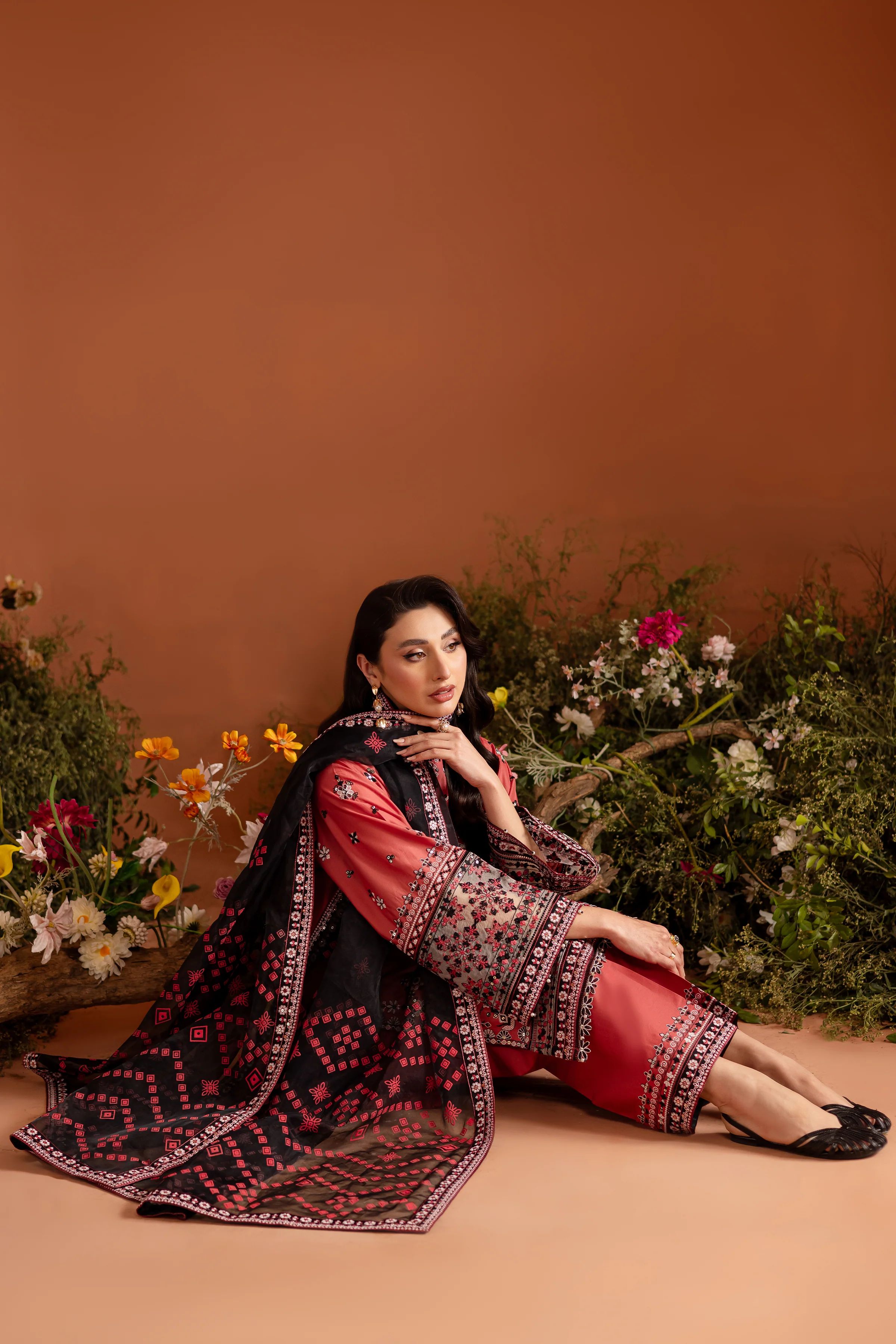 BrickLane 3Pc - Embroidered Lawn Dress - Image 4