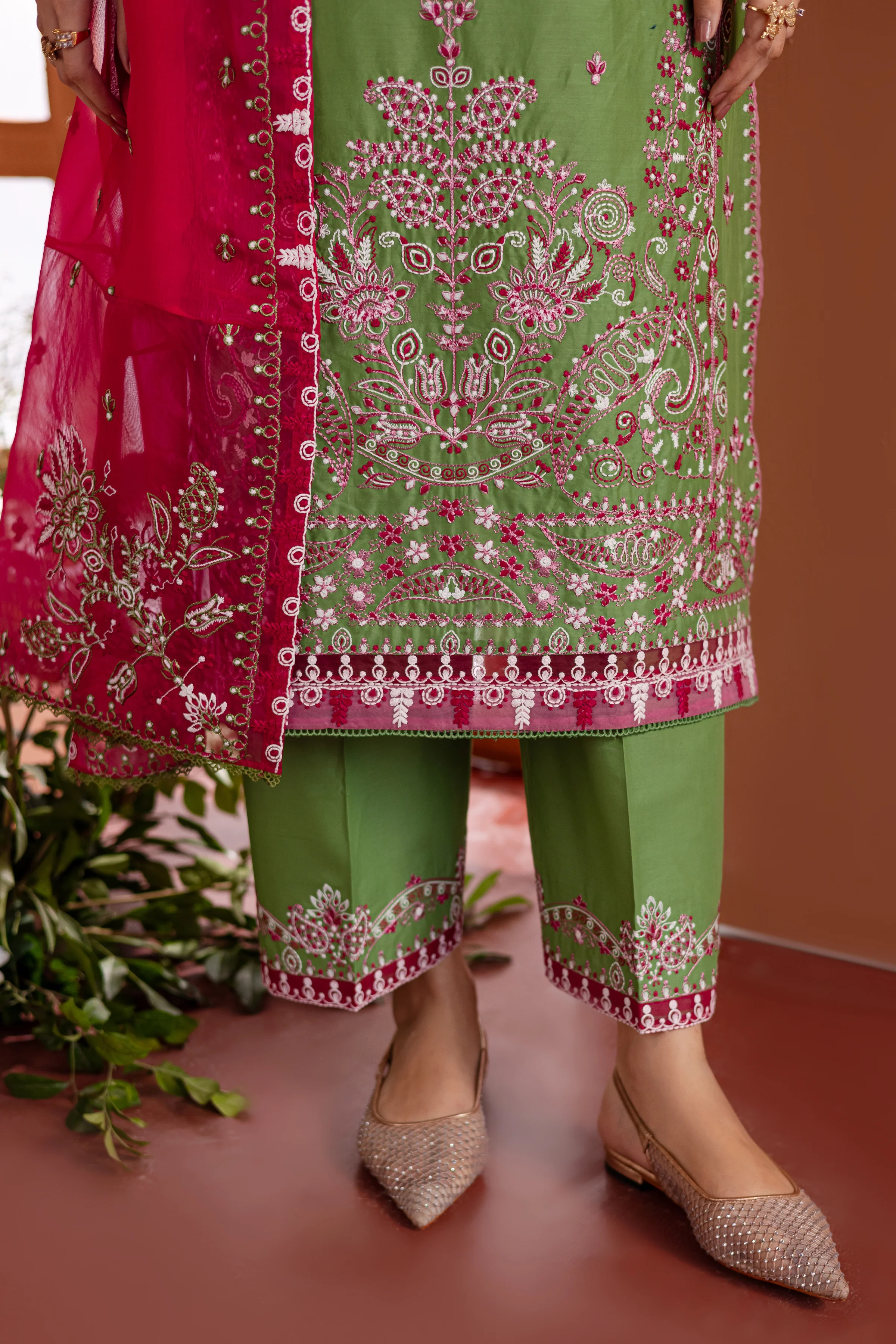 Eirs 3Pc - Embroidered Lawn Dress - Image 7