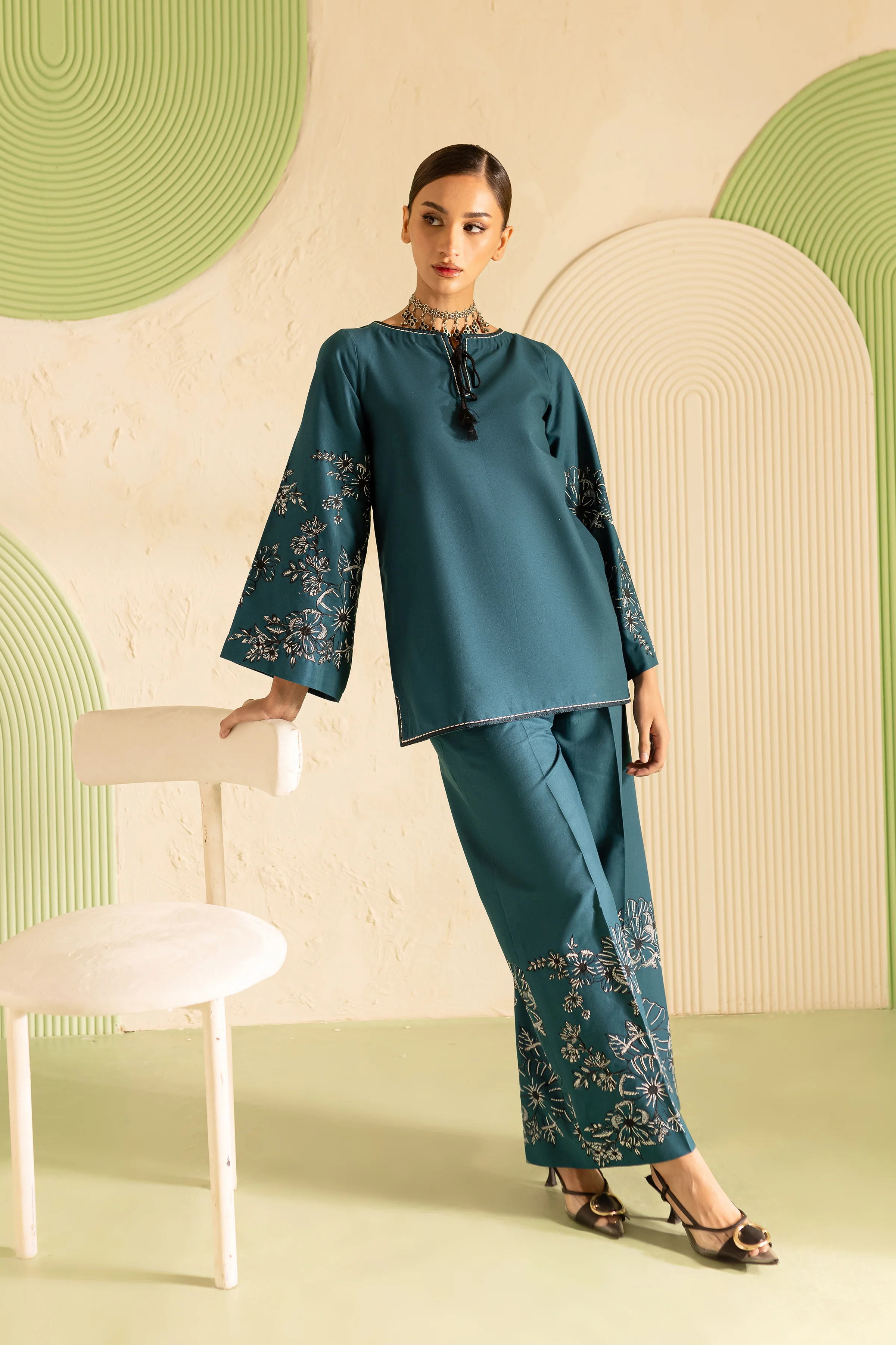 Hyelin 2Pc - Embroidered Khaddar Dress - Image 4