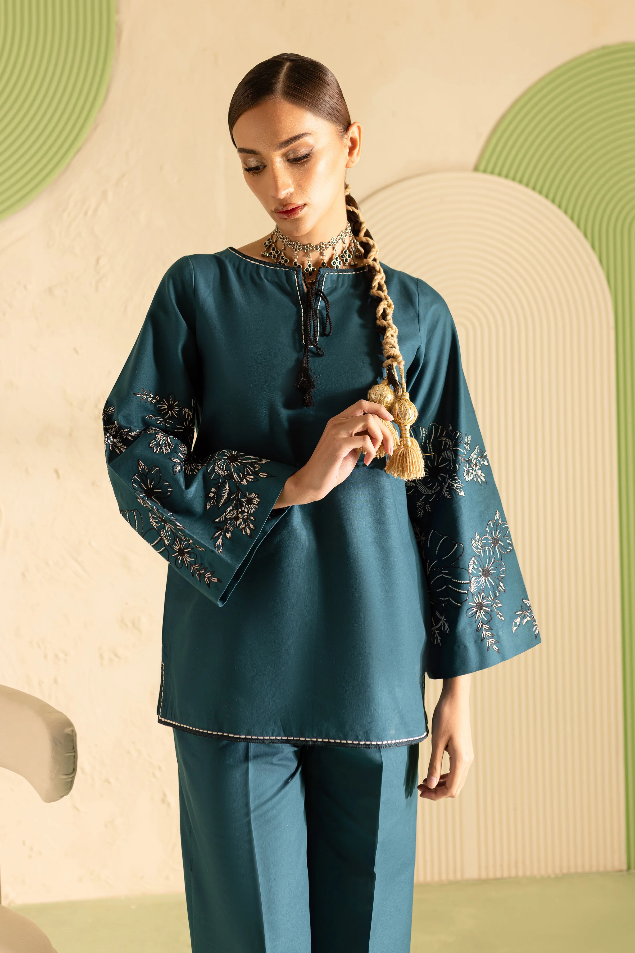 Hyelin 2Pc - Embroidered Khaddar Dress - Image 5