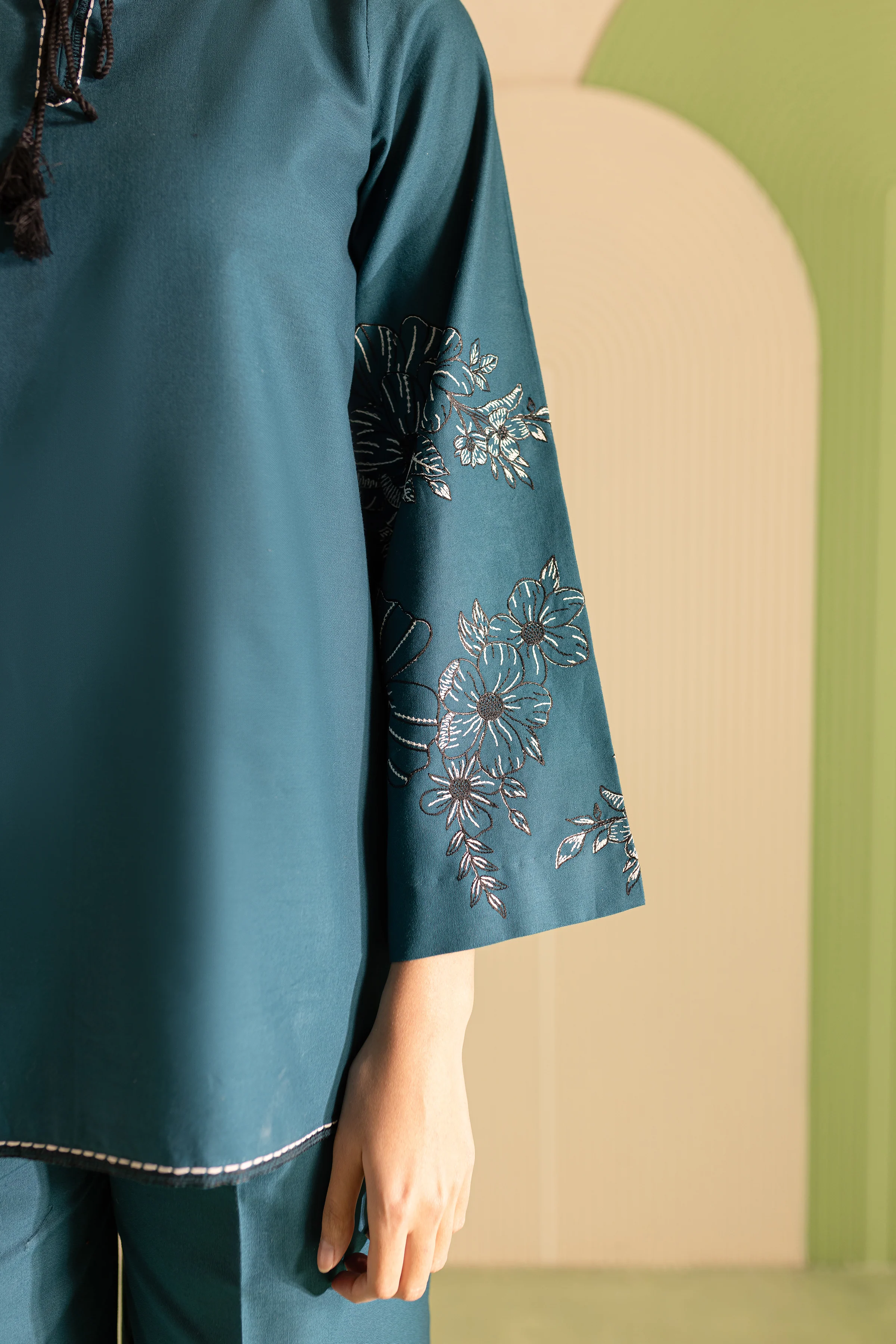 Hyelin 2Pc - Embroidered Khaddar Dress - Image 8