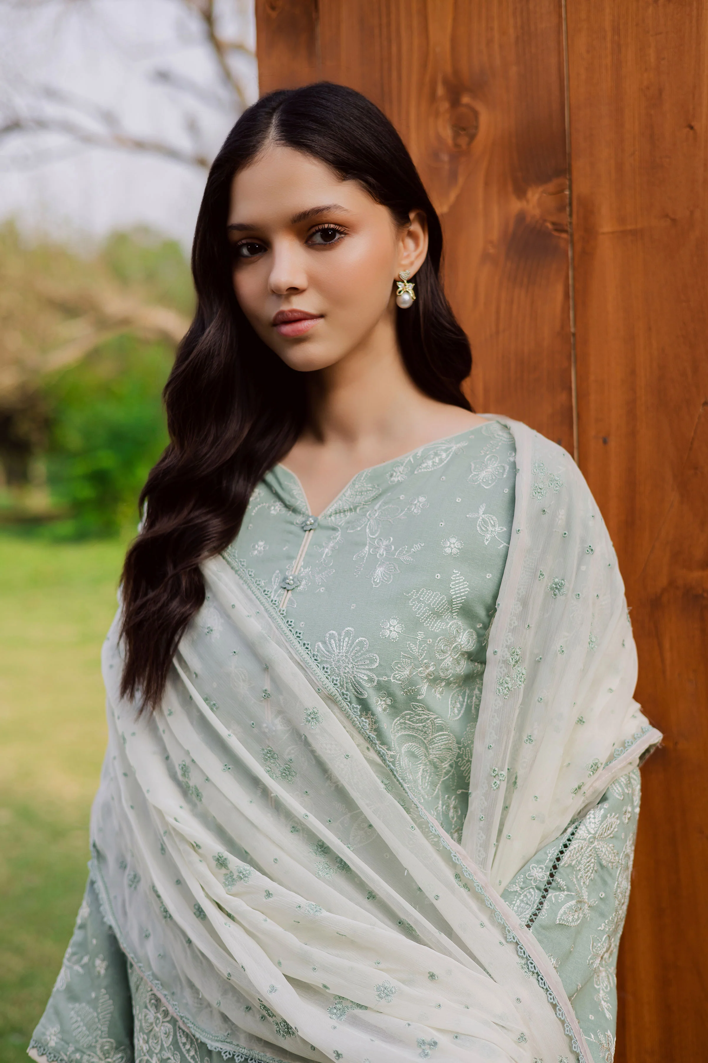 Sea Snow 3Pc - Embroidered Karandi Dress - Image 3