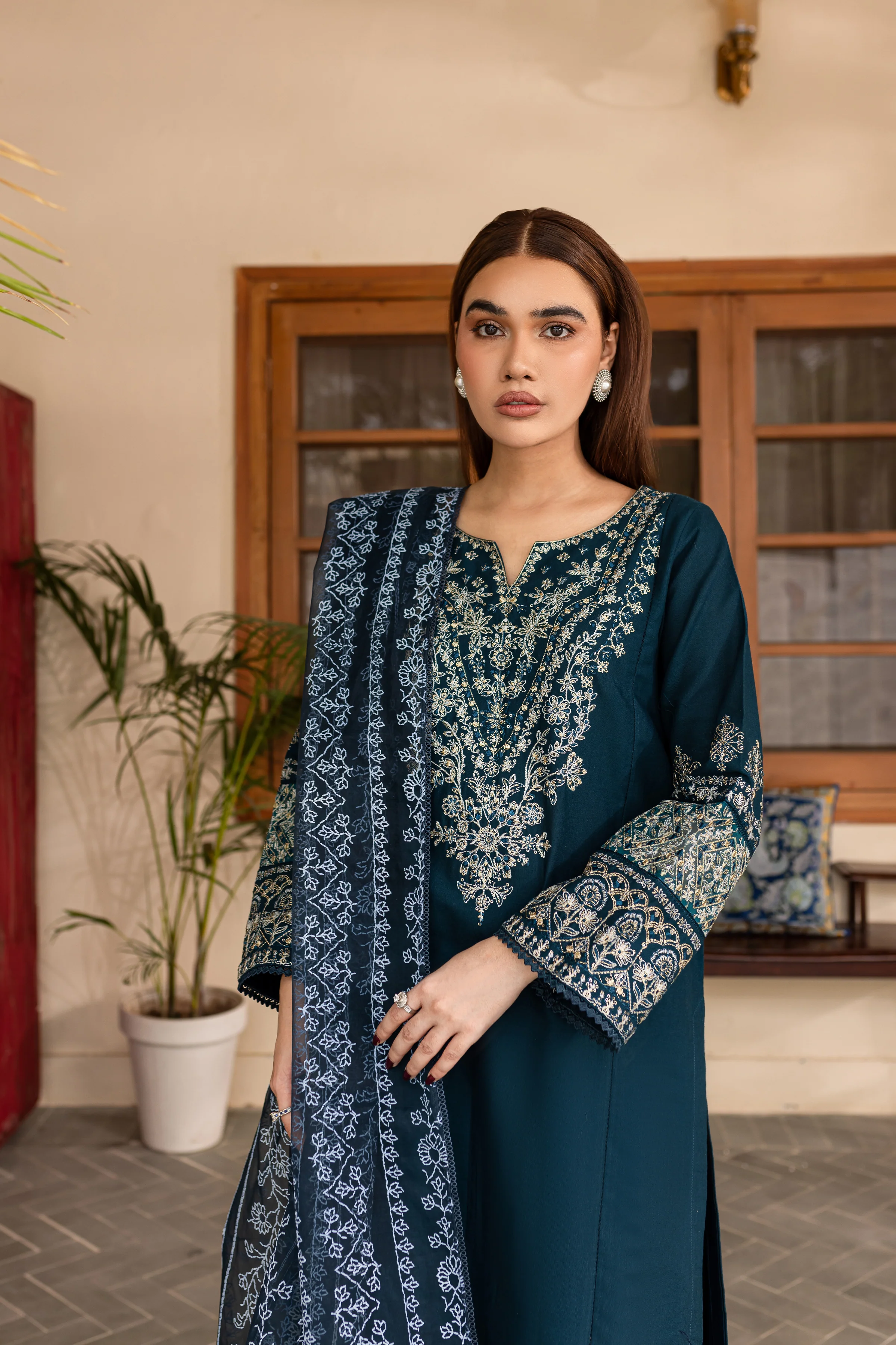 Amari 3Pc - Embroidered Khaddar Dress - Image 3