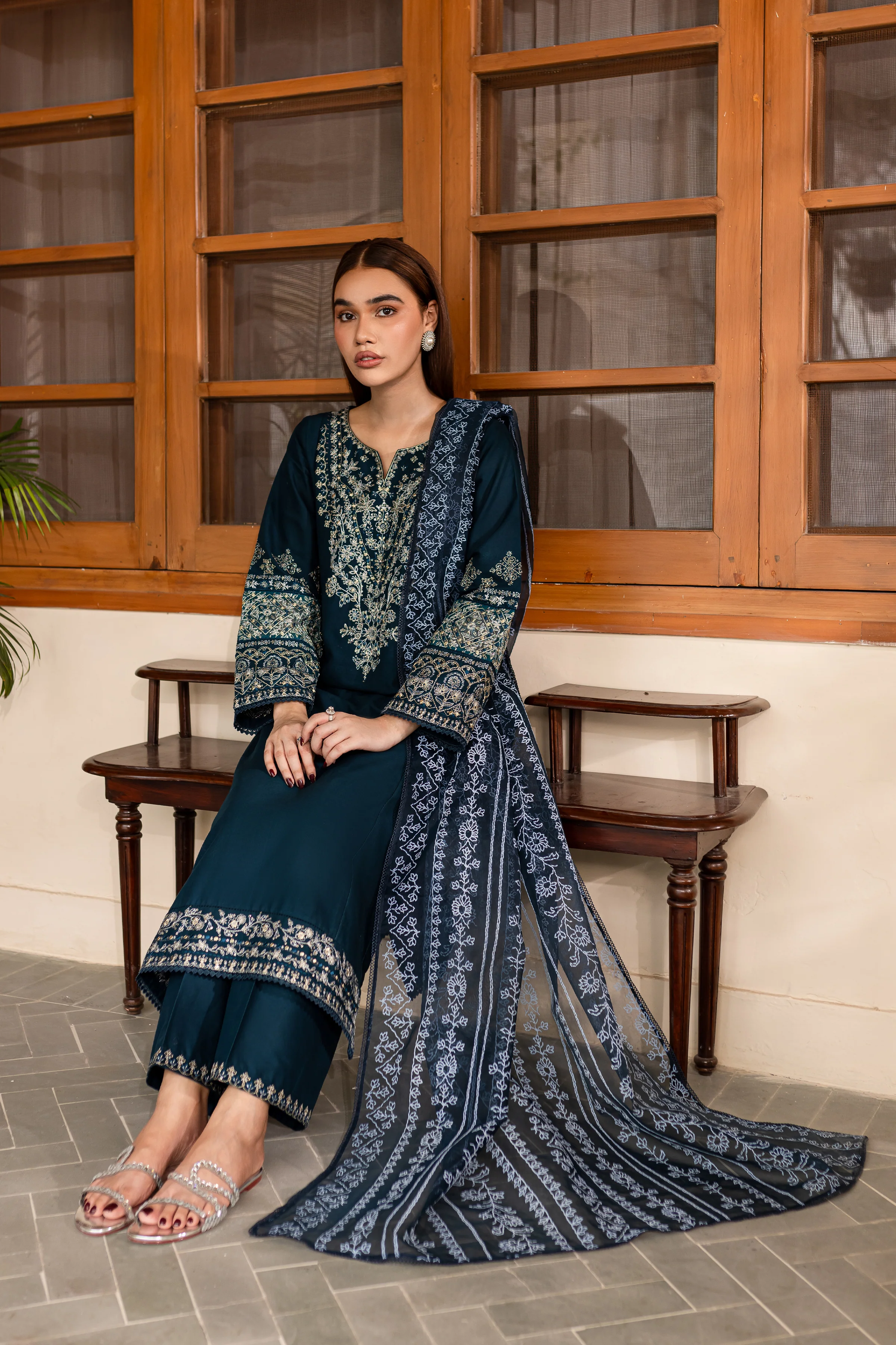 Amari 3Pc - Embroidered Khaddar Dress - Image 5