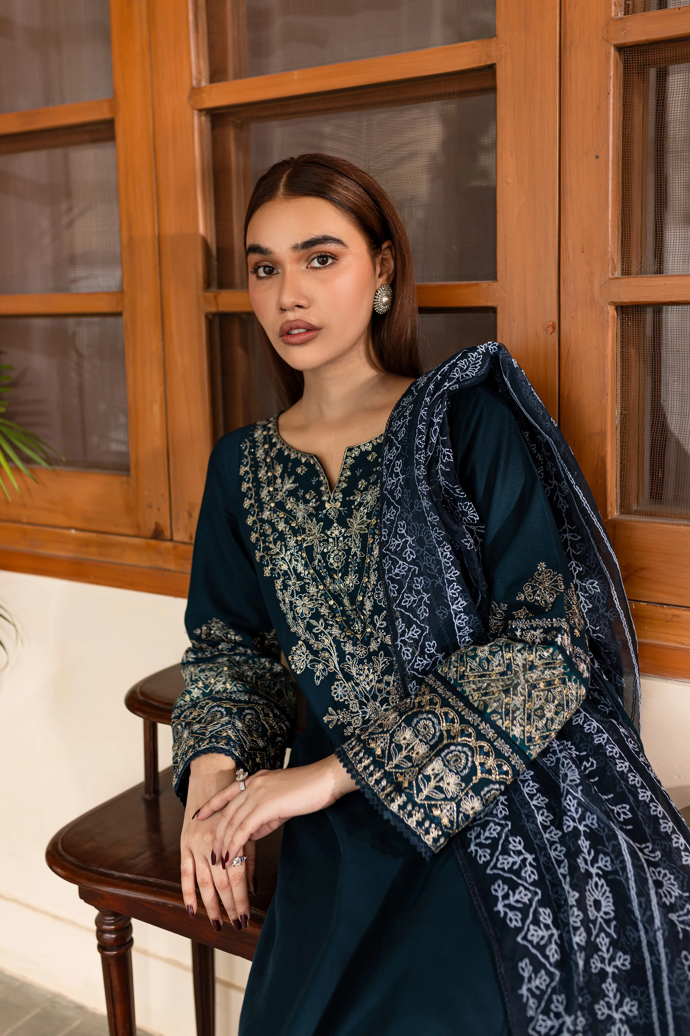 Amari 3Pc - Embroidered Khaddar Dress - Image 6
