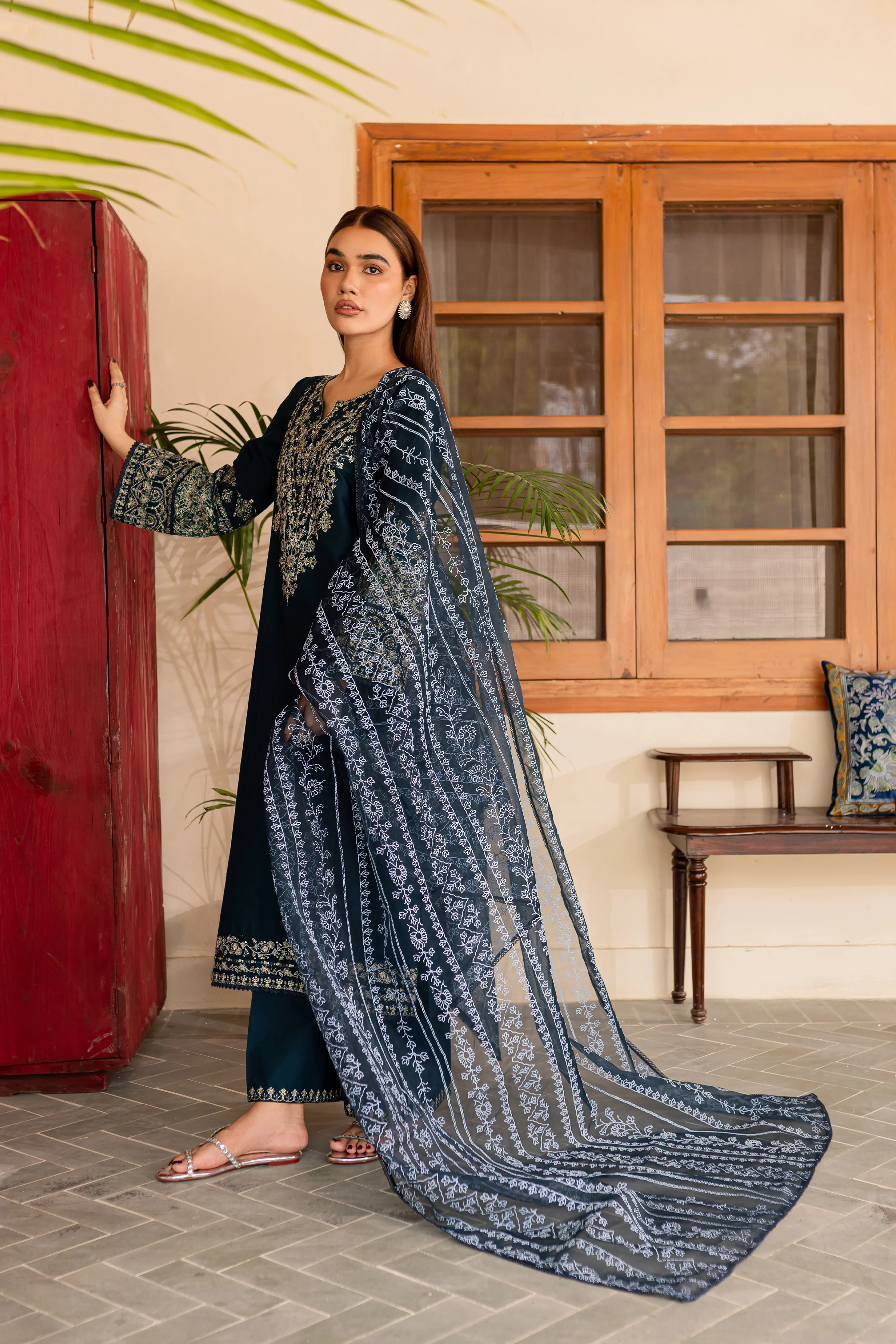 Amari 3Pc - Embroidered Khaddar Dress - Image 7